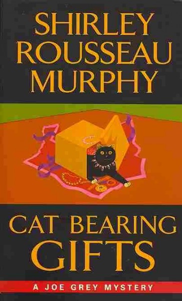 Cat Bearing Gifts / Shirley Rousseau Murphy.
